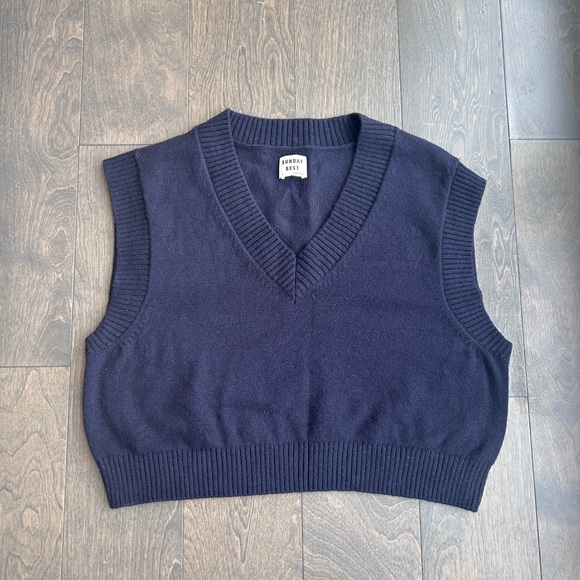 Sunday Best Sweaters - Sunday Best Navy Cropped V-Neck Knit Wool/Cotton Sweater Vest Size Small